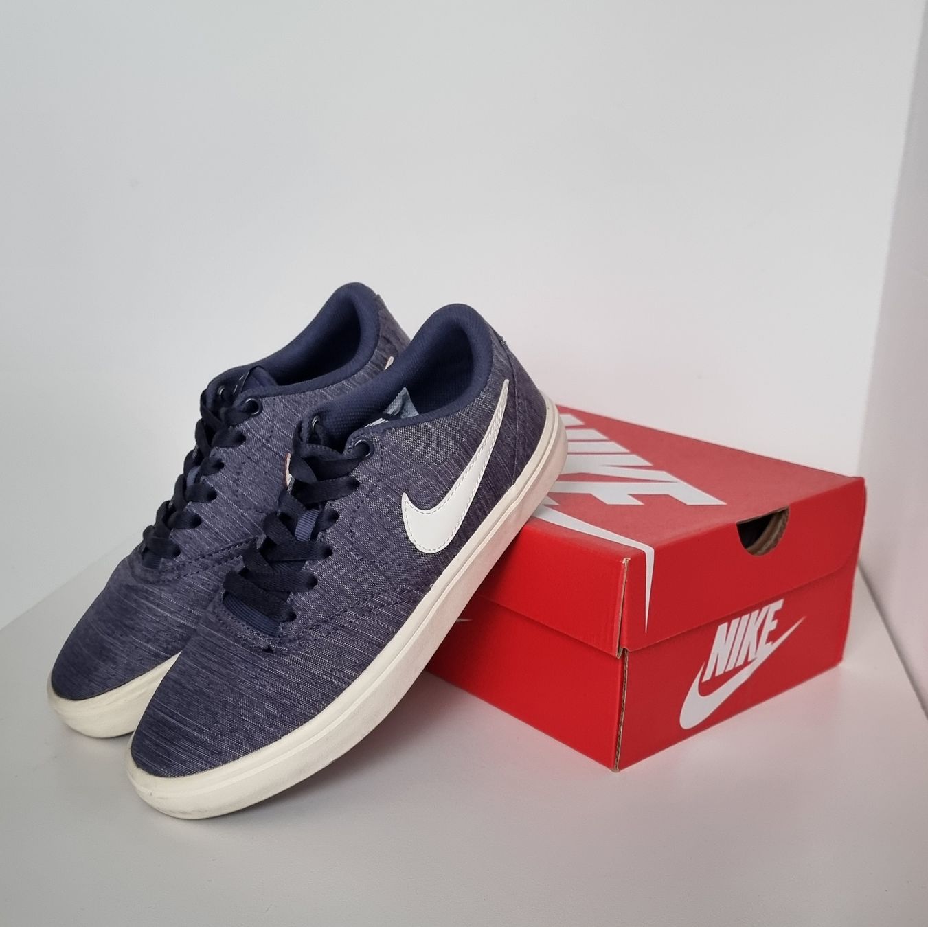 Nike Scarpe da uomo: Ab CHF 1.- NIKE SB Sneaker, Gr. 37.5 – Usato da Gontenschwil venduto da shop2hand