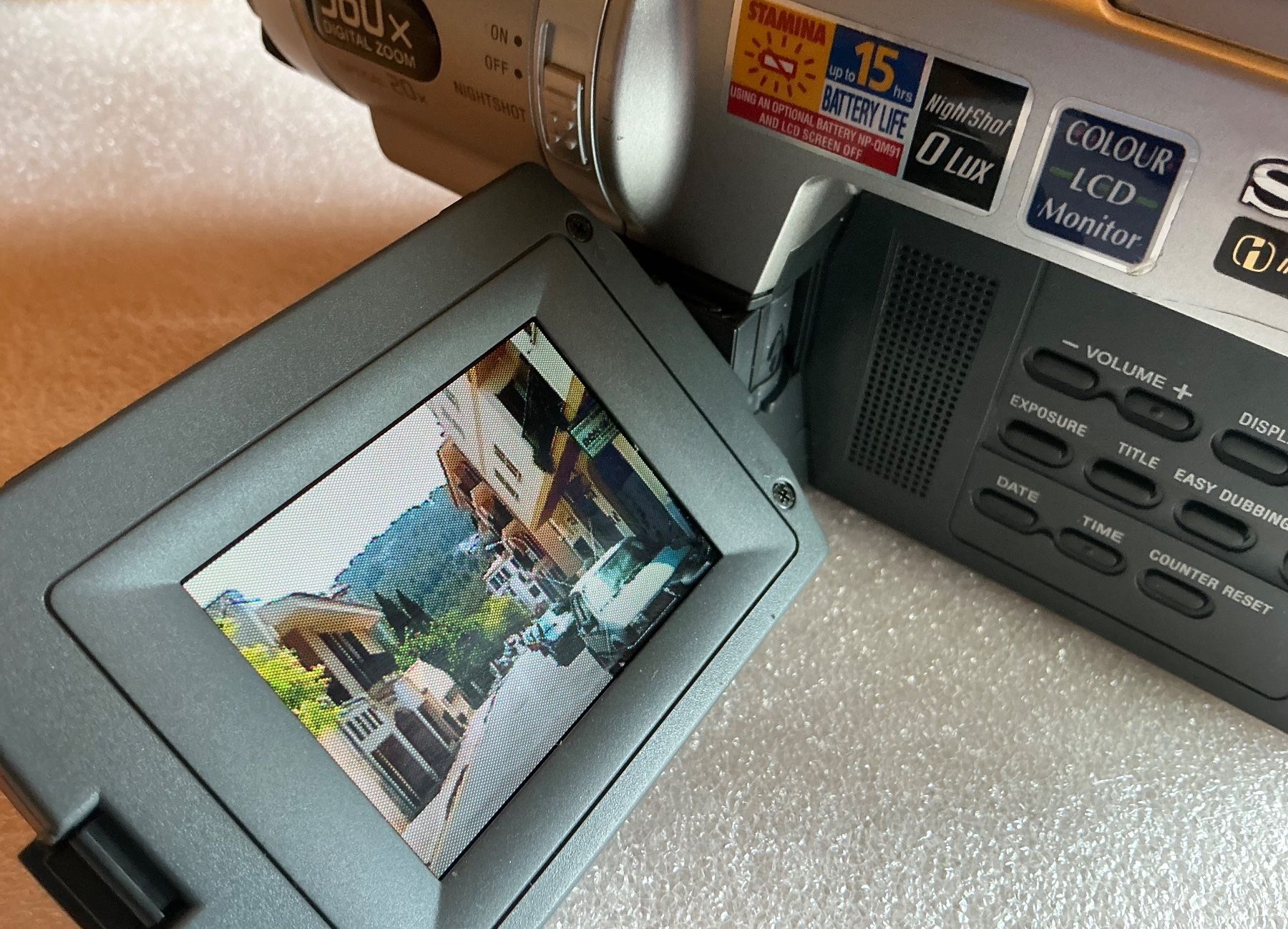 Sony Videocamere: sony Hi8 Videokamera , Camcorder – Usato da Altnau venduto da mar_kfk2 4