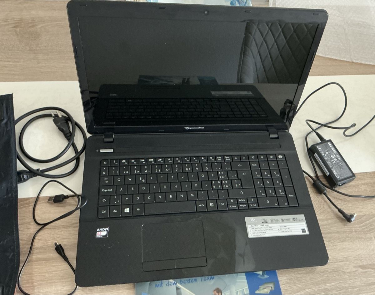 Toshiba Notebook: 2 X Laptop Toshiba + Packardbell – Usato da Aarau venduto da Libita70 8
