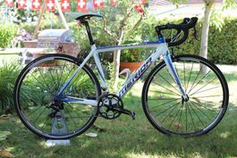 Ideales Einsteiger-Rennrad: Merida Race Lite RH52