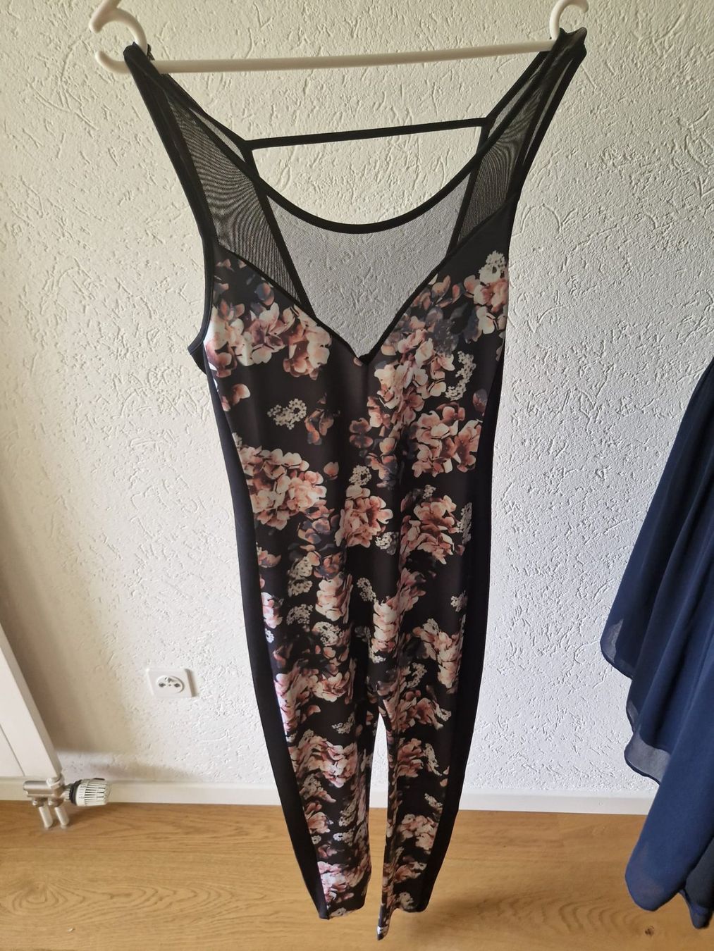 Tute: Schöner Jumpsuit M – Usato da Büttikon AG venduto da PAM120319