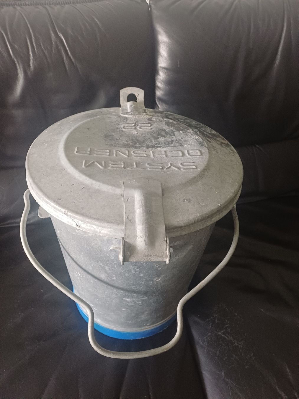 Ochsner Poubelles: Metall Eimer SYSTEM OCHSNER 22 Liter gebraucht – D'occasion à Ebersecken par Napf08 1