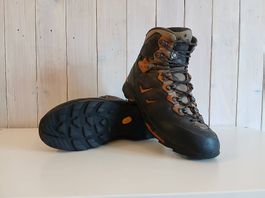 Lowa GTX Wanderschuh 41.5