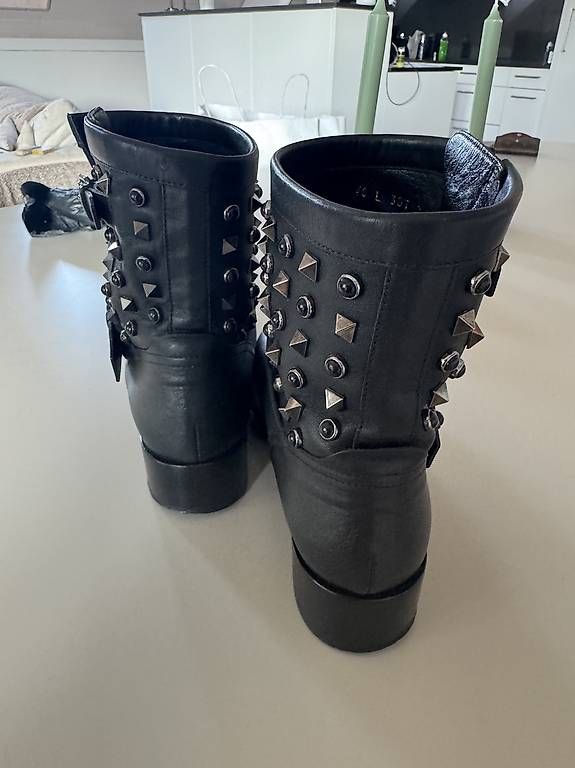 Scarpe da donna: Valentino Stiefeletten – Usato da uhwiesen venduto da nblm 1