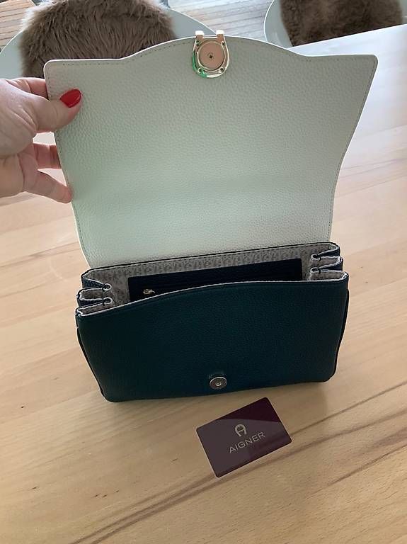 Borse da donna: Handtasche von Aigner – Nuovo e nell'imballaggio originale da Wil SG venduto da ell_zj57 2