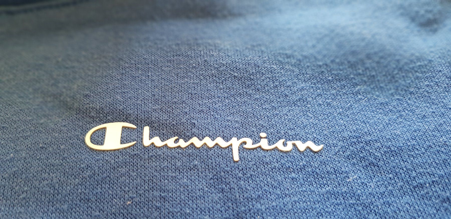 Pulls et sweat-shirts: Pull Champion – D'occasion à sion par ckmoi01 2
