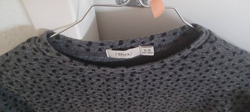 Tops: Crop top Sfera  – D'occasion à GENEVE par NathalieI01