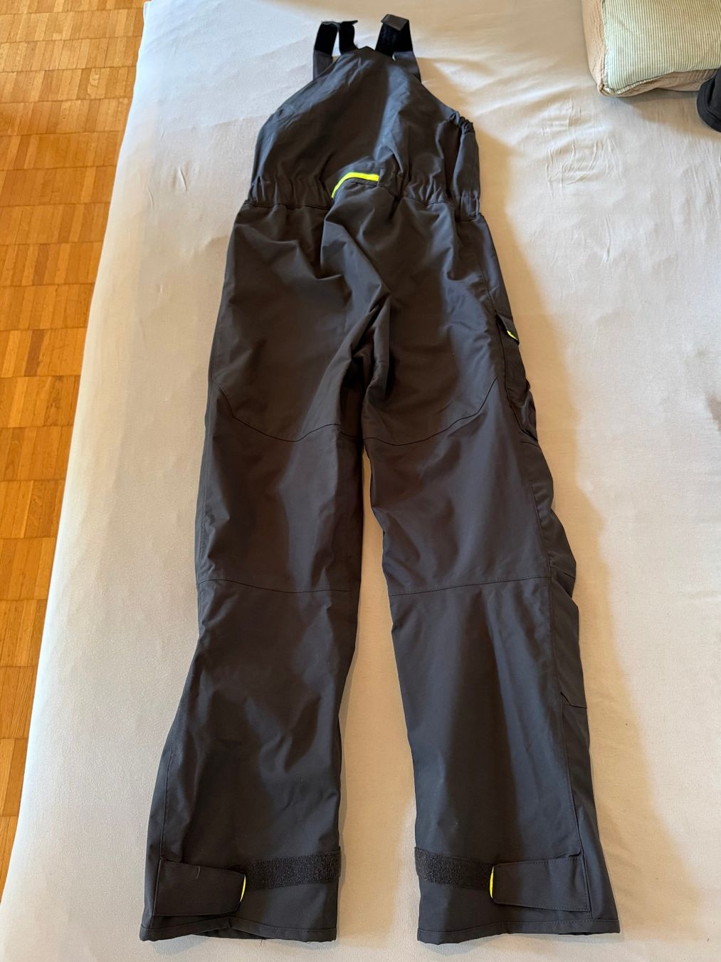 Helly Hansen Pantaloni: Segelhose Helly Hansen (NEU) – Nuovo (secondo la descrizione) da Zürich venduto da Andrea8003 1