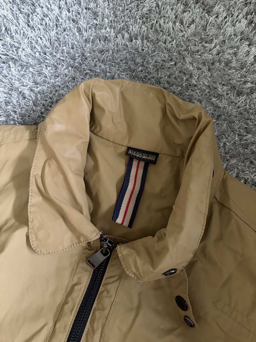Napapijri Giacche: Napapijri Lightweight Jacket  – Nuovo (secondo la descrizione) da Brislach venduto da edu_t6pq 3