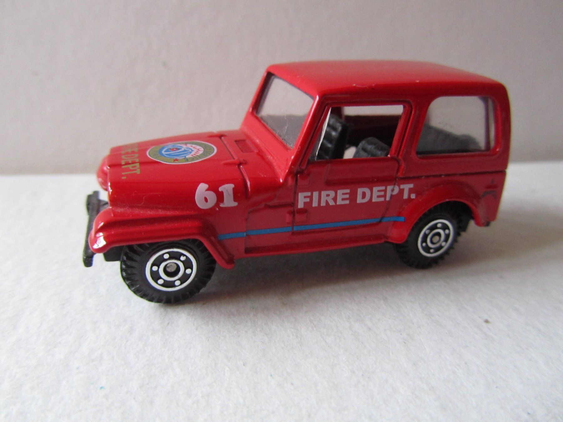 Jeep Modellini d'auto: Jeep Wrangler Fire Dept. – Usato da Weiningen ZH venduto da dietsch57