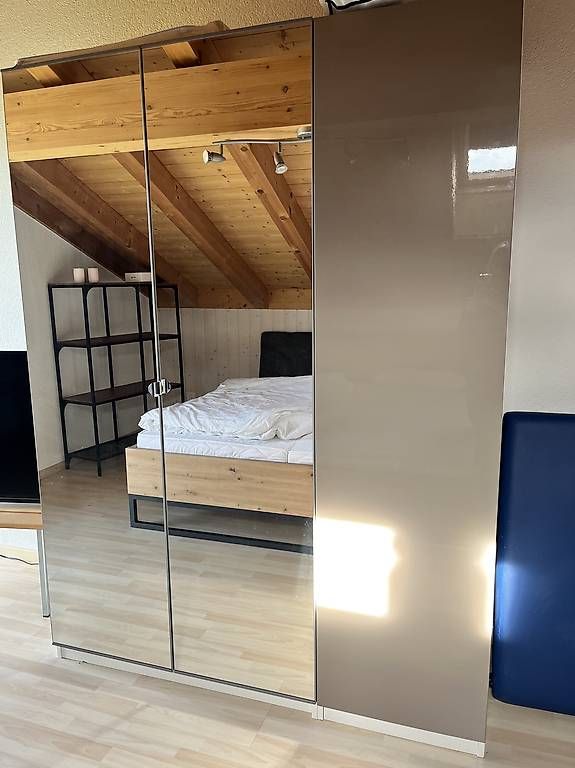Armadi: Kleiderschrank  – Usato da Aeschiried venduto da kat_7ccl
