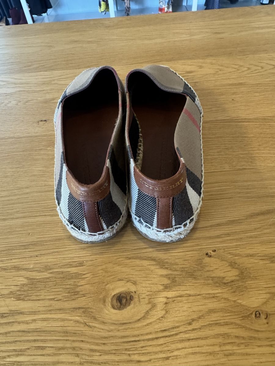 Burberry Scarpe da donna: Original BURBERRY Espadrilles – Nuovo (secondo la descrizione) da Knonau venduto da geb_zc7b 2