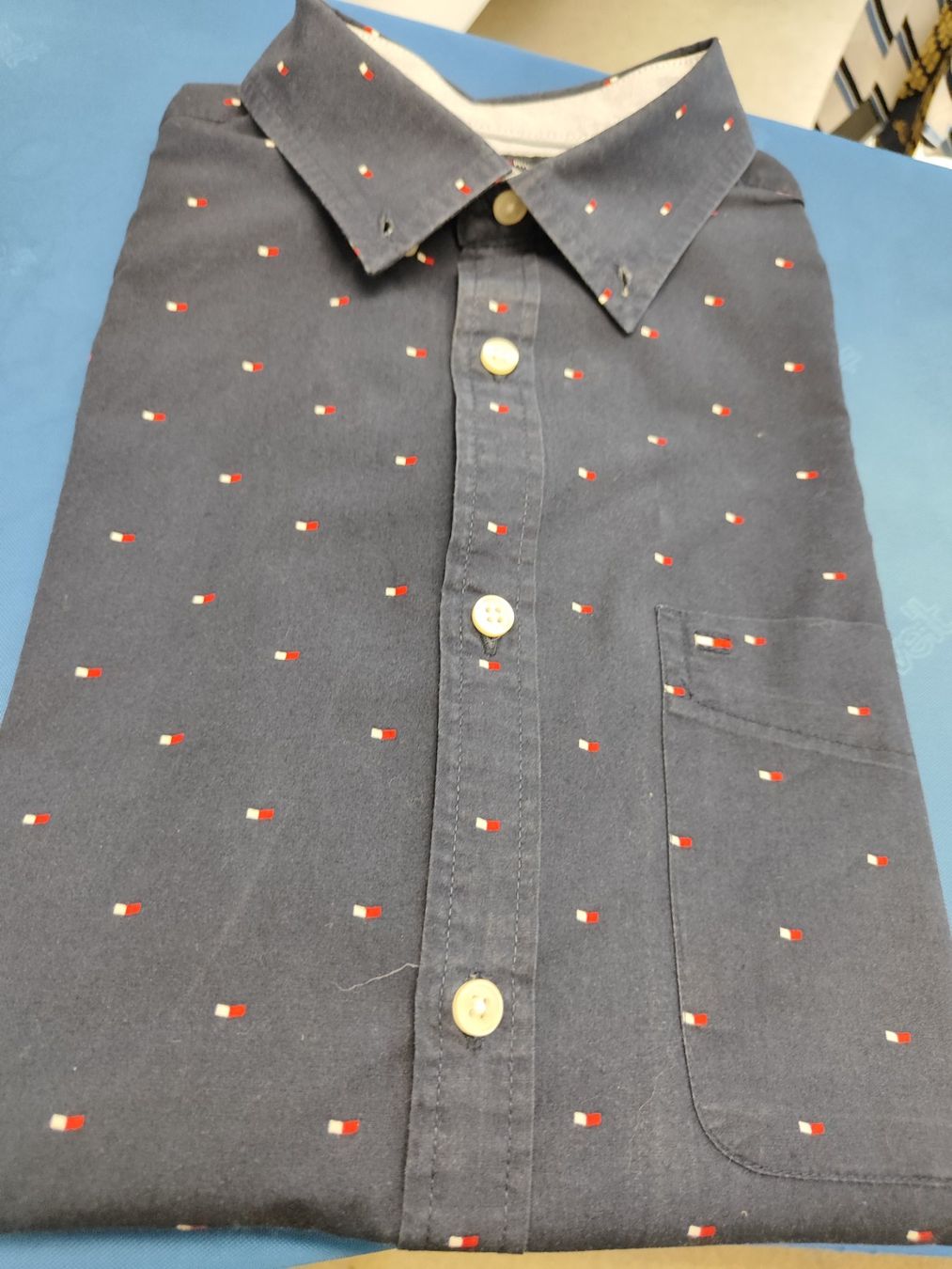 Tommy Hilfiger Camicie: Hilfiger Kurzarmhemd Gr L – Nuovo (secondo la descrizione) da Langnau am Albis venduto da Judithsebi 3