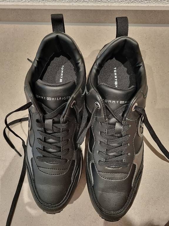 Scarpe da uomo: Tommy Hilfiger Sneaker Grösse 41 – Usato da Staufen venduto da Puzzelii 2