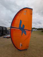 F-One Wing Strike V2 ( Flame / Abyss | 5.5 M² )