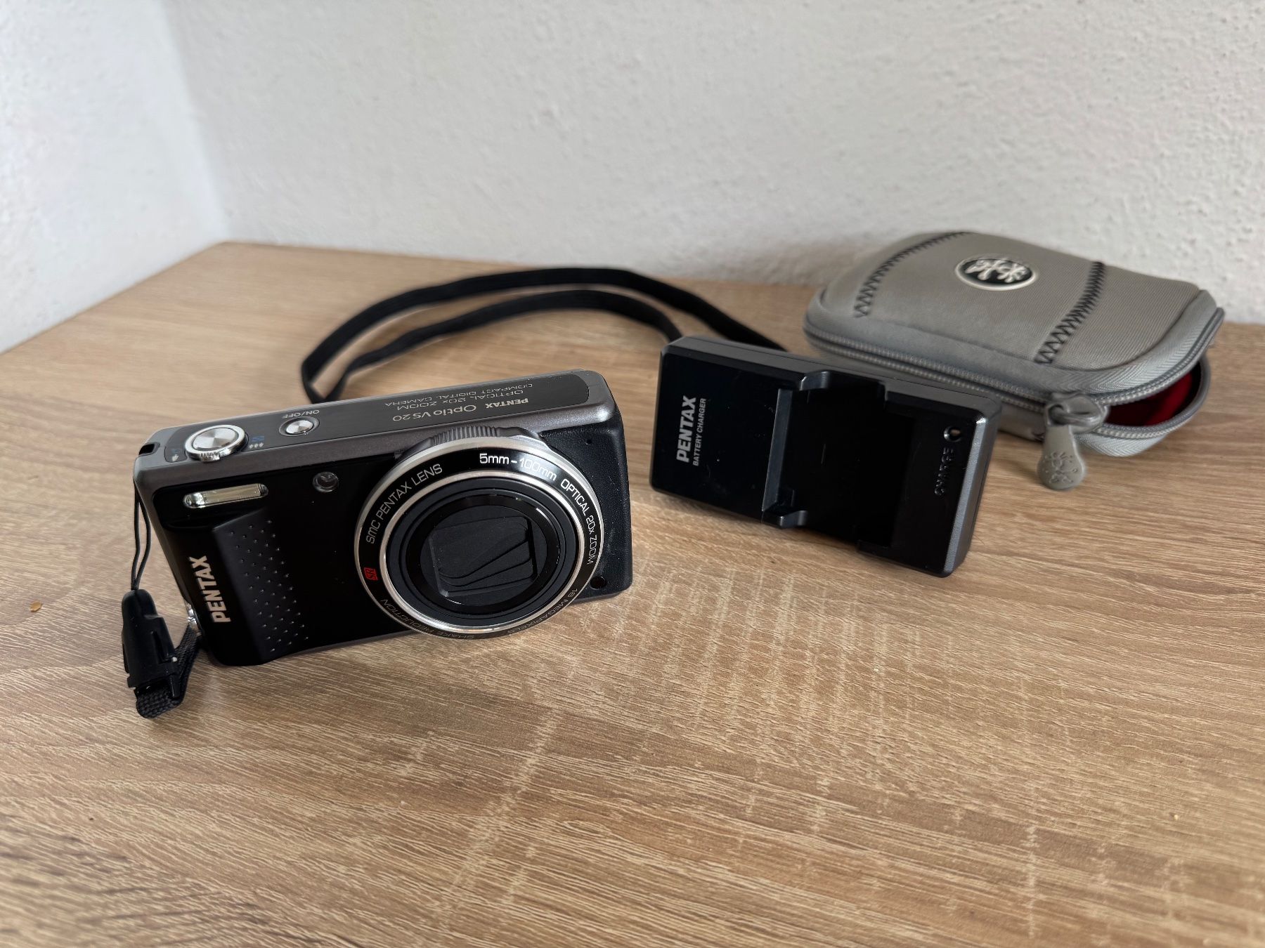 Pentax Fotocamera: Pentax Optio V20 Digitalkamera – Usato da Frauenfeld venduto da guli11 2