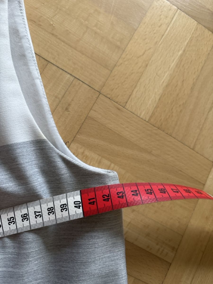 Hugo Boss Vestiti: Kleid von Hugo Boss – Usato da Basel venduto da FannySt 9