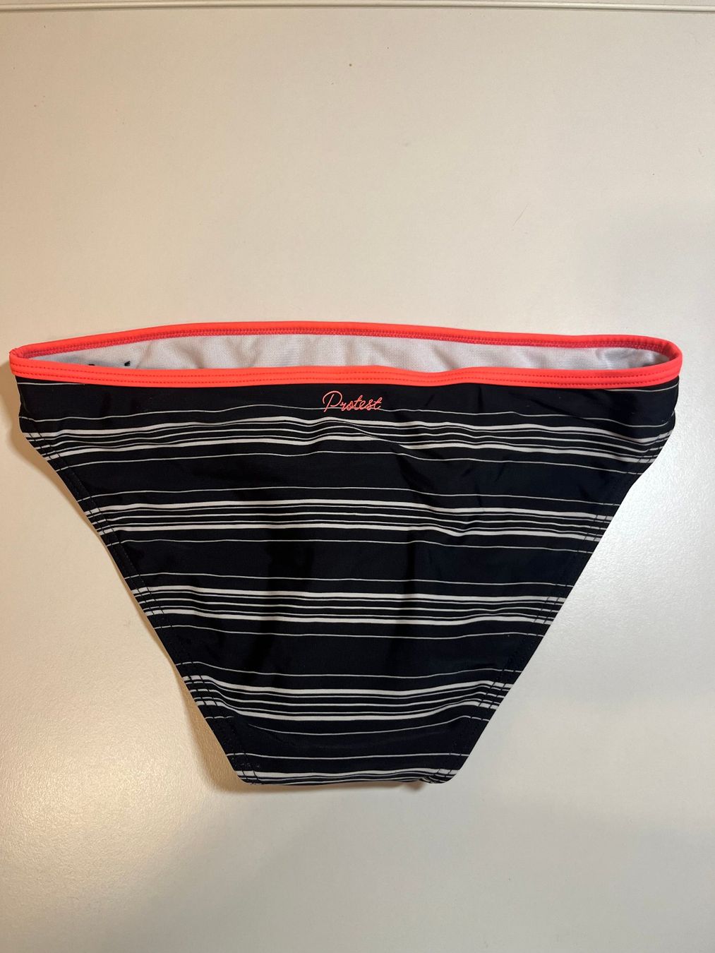Costumi da bagno & Bikini: Bikini Protest – Usato da Hombrechtikon venduto da lena_sulzer 2