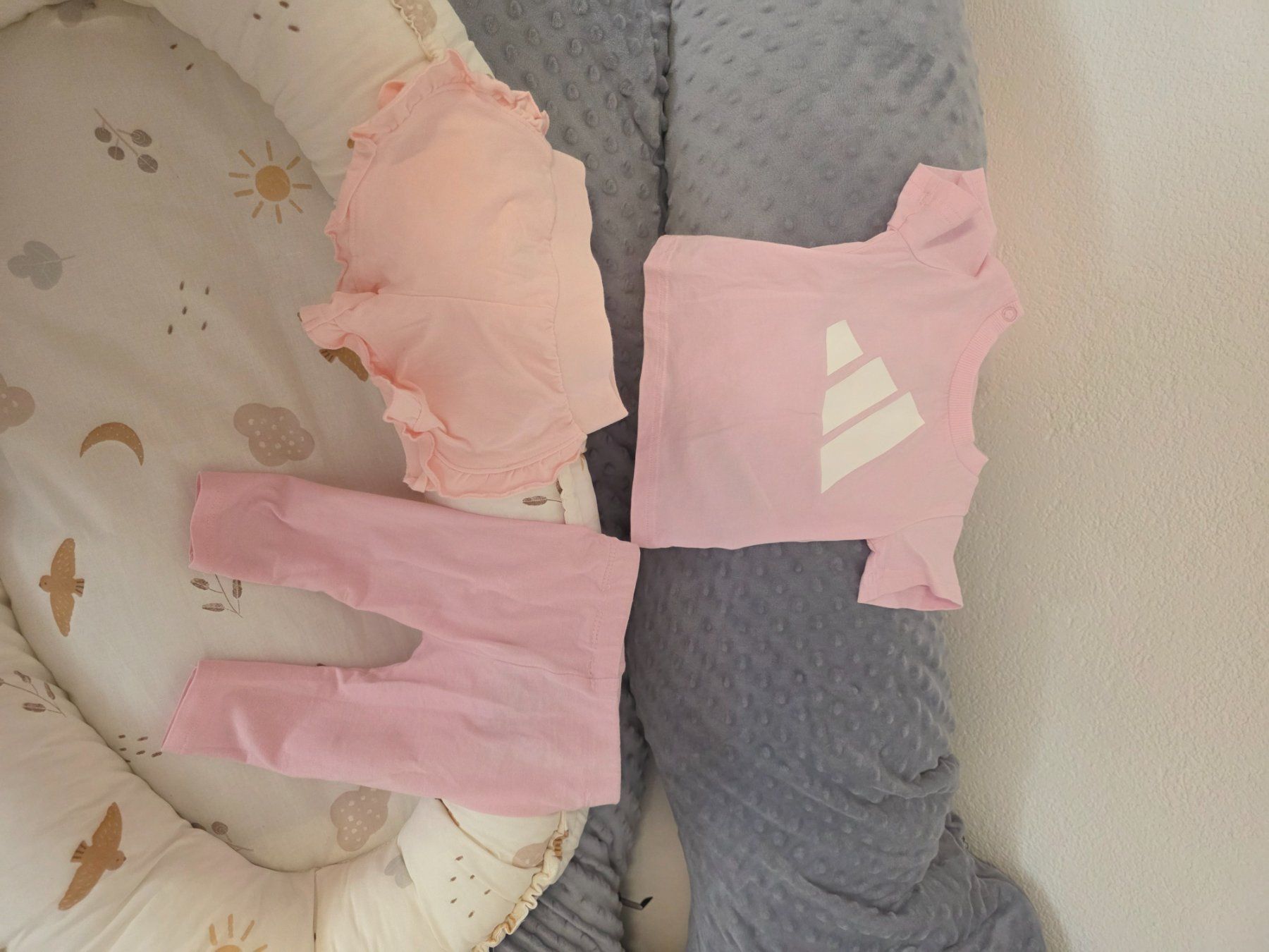 Ensembles coordonnés: Baby Kleidung – D'occasion à Niederuzwil par Monnica 8