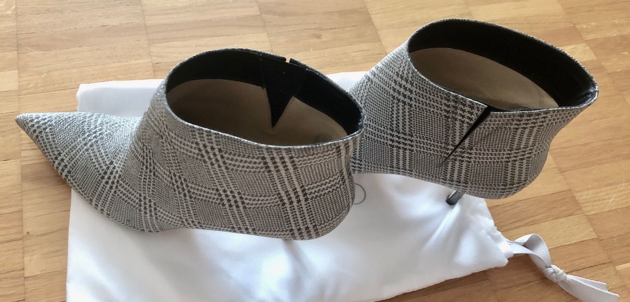 Jimmy Choo Scarpe da donna: NEU - JIMMY CHOO Stiefelette – Nuovo (secondo la descrizione) da Zurich venduto da MX1000 1