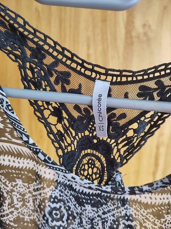 Top: Träger-Shirt – Usato da Winterthur venduto da Lisa123456789 1