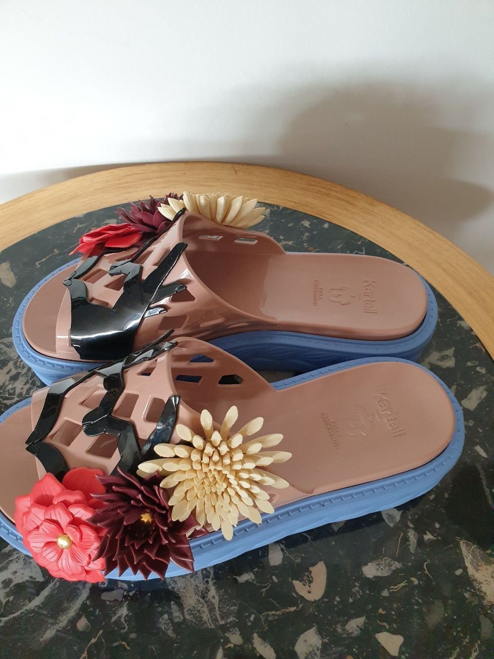 Scarpe da donna: Neue Badeschuhe  Kartell Gr38 – Nuovo (secondo la descrizione) da Schaffhausen venduto da peggi77755 5