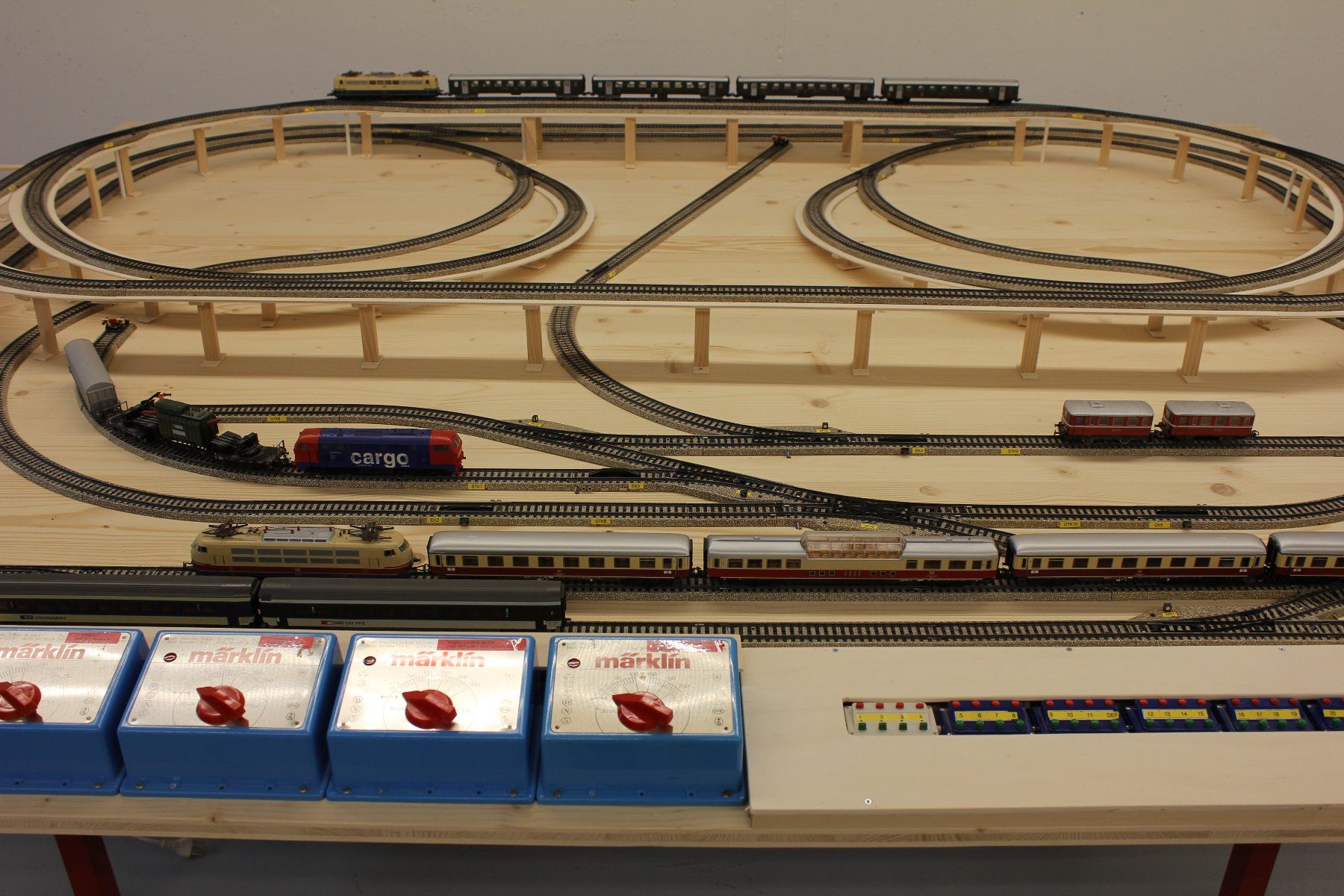 Märklin Modellini di ferrovie: Modeleisenbahn Märklin – Usato da Mettmenstetten venduto da Pfupfi04 3