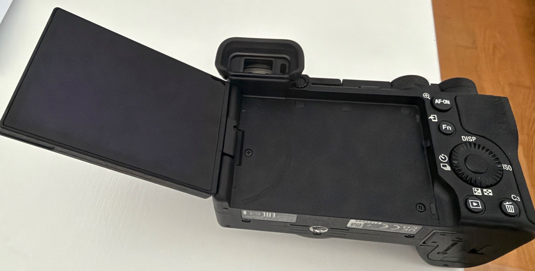 Sony Fotocamera: verkaufe gebrauchte SONY A6700  Systemkamera – Usato da Meisterschwanden venduto da jpm2000 3