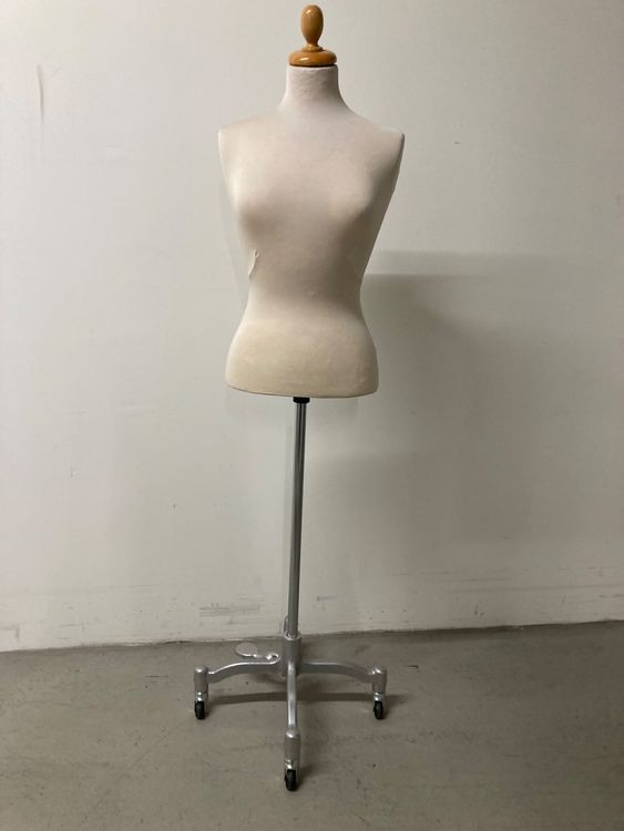 Verstellbare Schneiderpuppe Mit Rockabrunder - Höhenverstellbar Für Nähanfänger & Profis