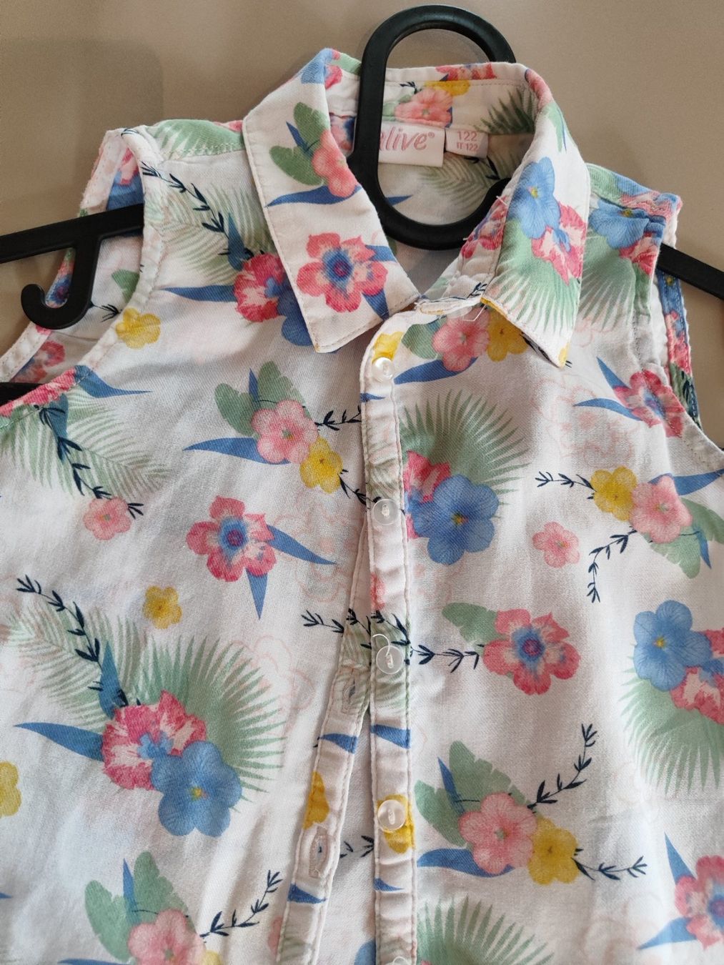 Camicette, T-shirt & Top: Sommer bluse GR 122 – Usato da Langnau am Albis venduto da Judithsebi 3