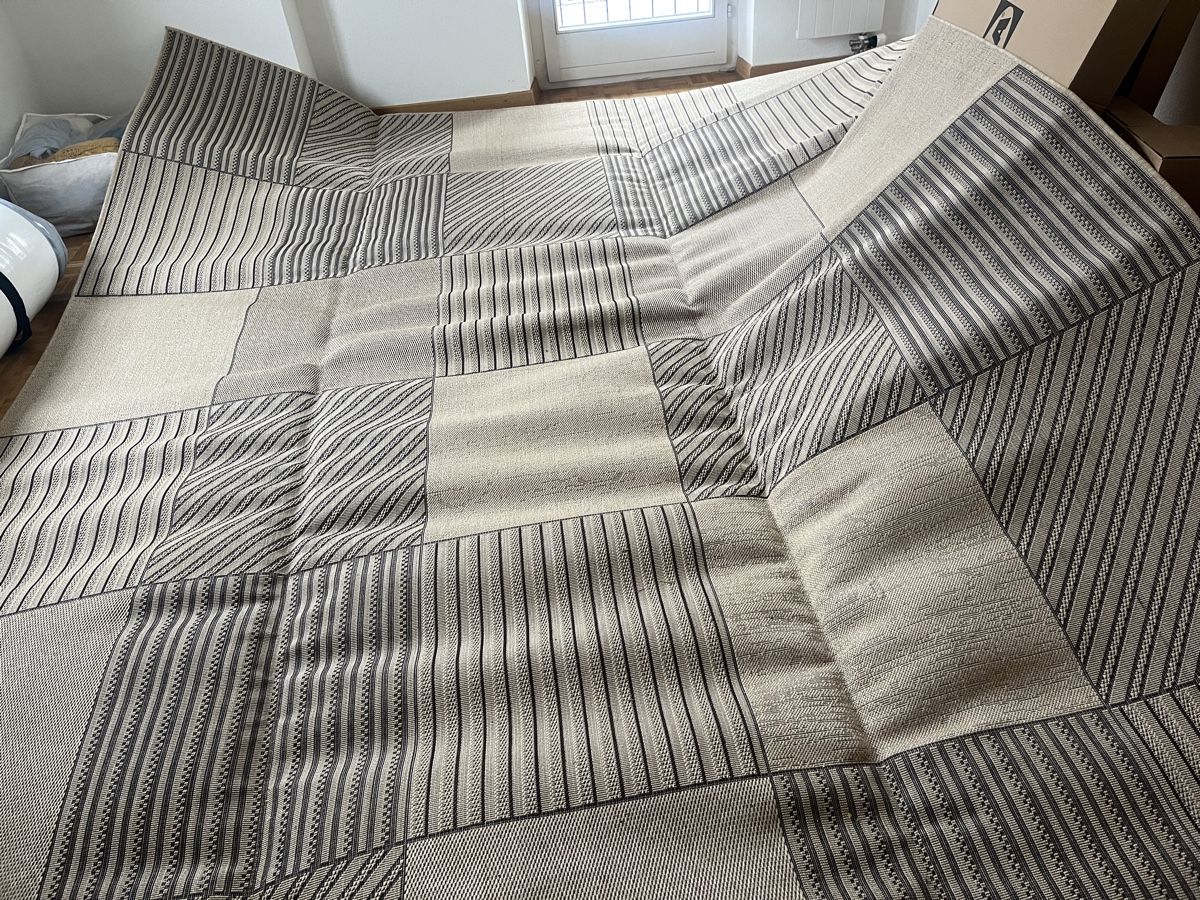 Tappeti: Teppich 280 x 390 cm – Usato da Zürich venduto da Nowstalgia