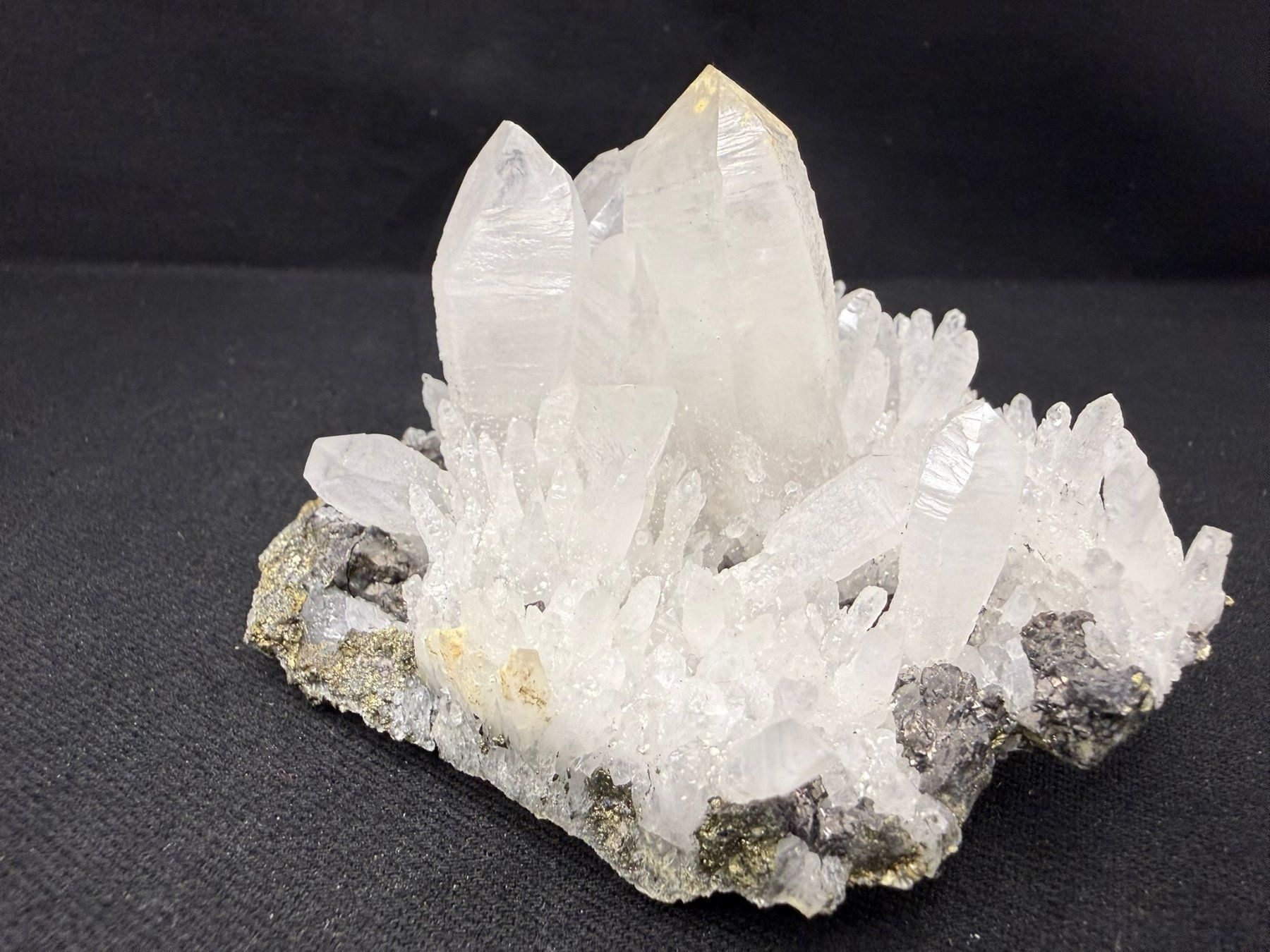Minerali & Pietre curative: Quartz mit Quartz var. Scepter – Usato da Schinznach Bad venduto da Demerald 5