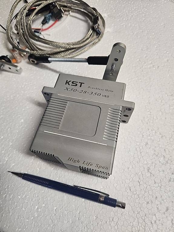 RC Modellbau: KST Servo gross – Neu und originalverpackt aus Einsiedeln von RomanB.