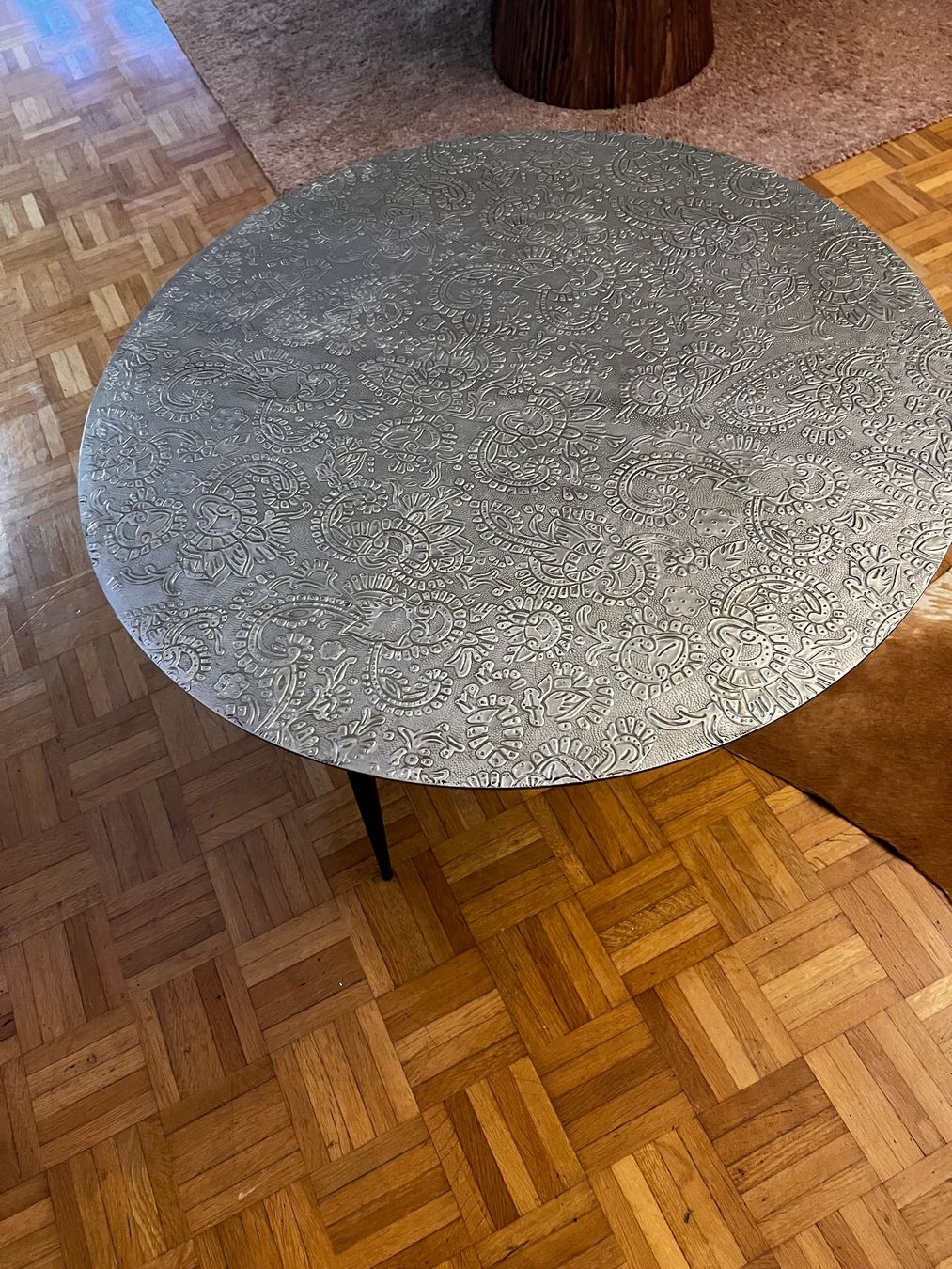Tavoli: Couchtisch silber rund – Usato da Ebikon venduto da Venus025