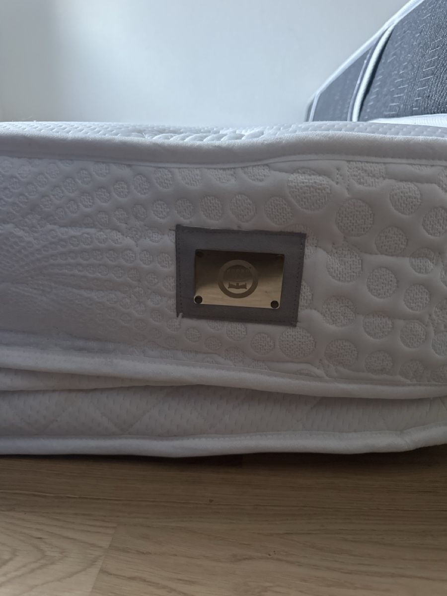 Matelas: Zwei Matratze verschiedene Mark – D'occasion à ostermundigen par sle_5dfv 4