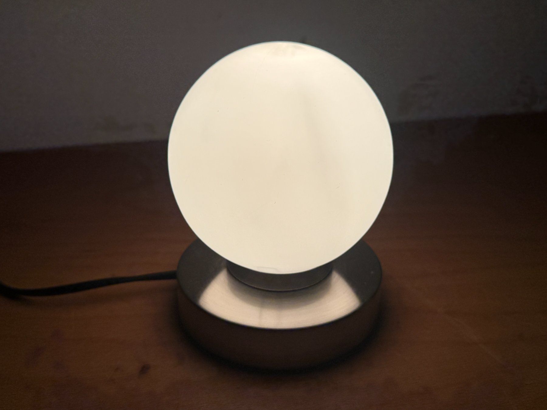 Lampade: Nachttischlampe dimmbar mit Touch-Funktion – Nuovo e nell'imballaggio originale da Wilen (Sarnen) venduto da uno21 6