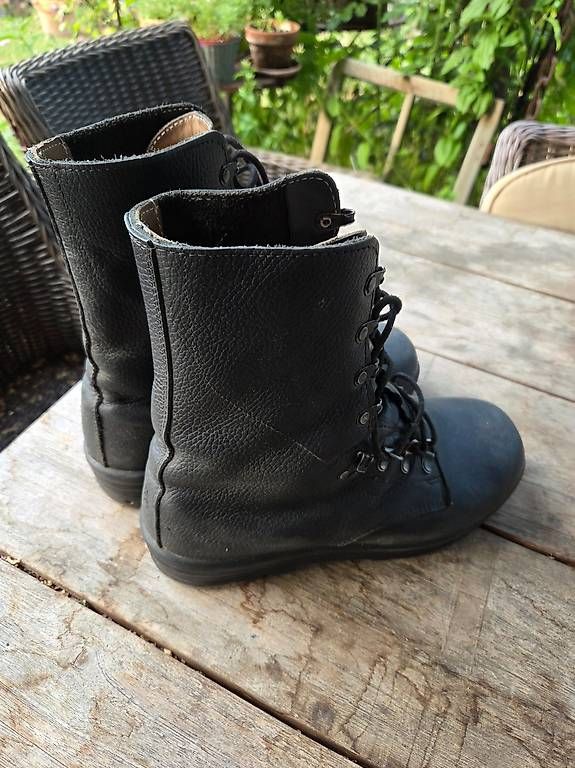 Herrenschuhe: Kampfstiefel  Schweizerarmee. Gr. 44 – Gebraucht aus Lausen von 04362 2