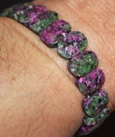 Armband L-6686 – Rubin Zoisit – 14x10mm – elastisch