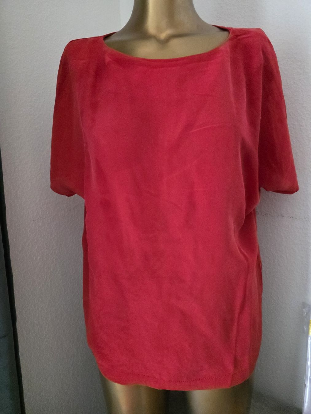 Strenesse T-shirt: Shirt Strenesse Seide Rot Groesse  Top – Usato da Laufenburg venduto da may_r2st