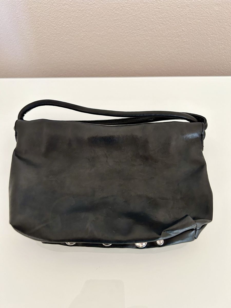 Taschen für Damen: Täschchen Leder-Imitat mit grossen Strasssteinen – Gebraucht aus Rorschach von fla_62jm 1