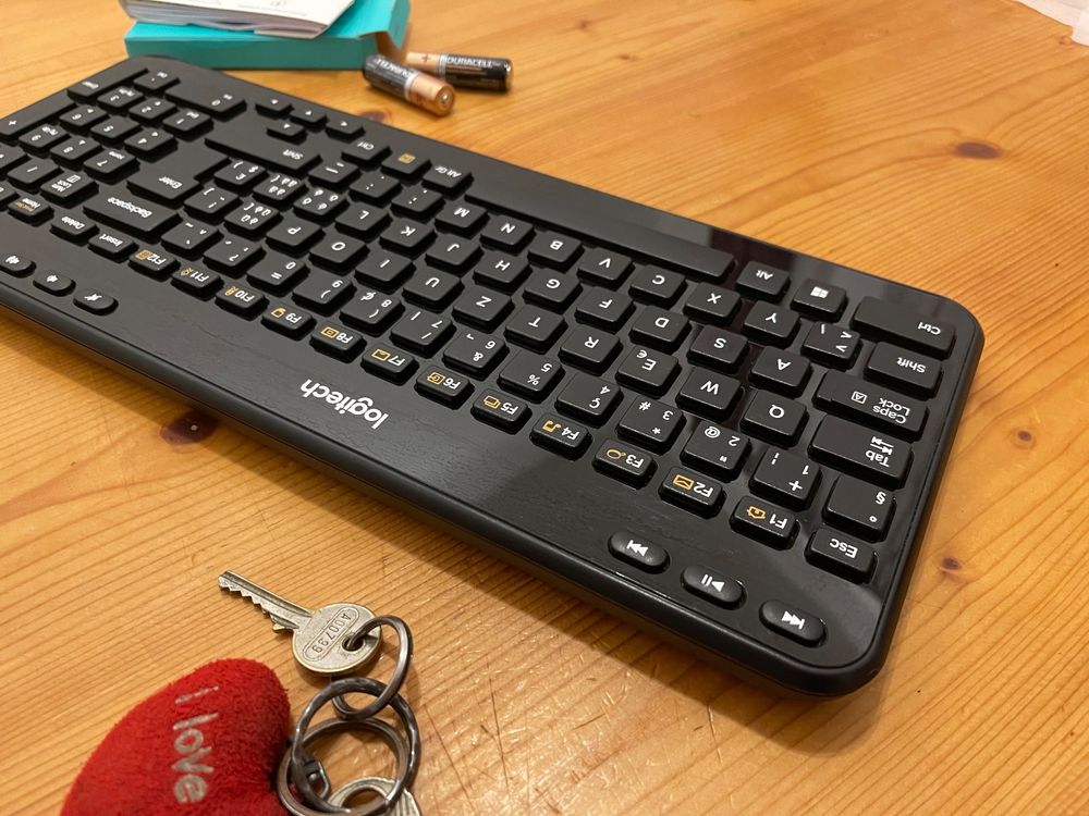 Logitech K360 Tastatur Schwarz, inkl Unitying | Kaufen auf Ricardo