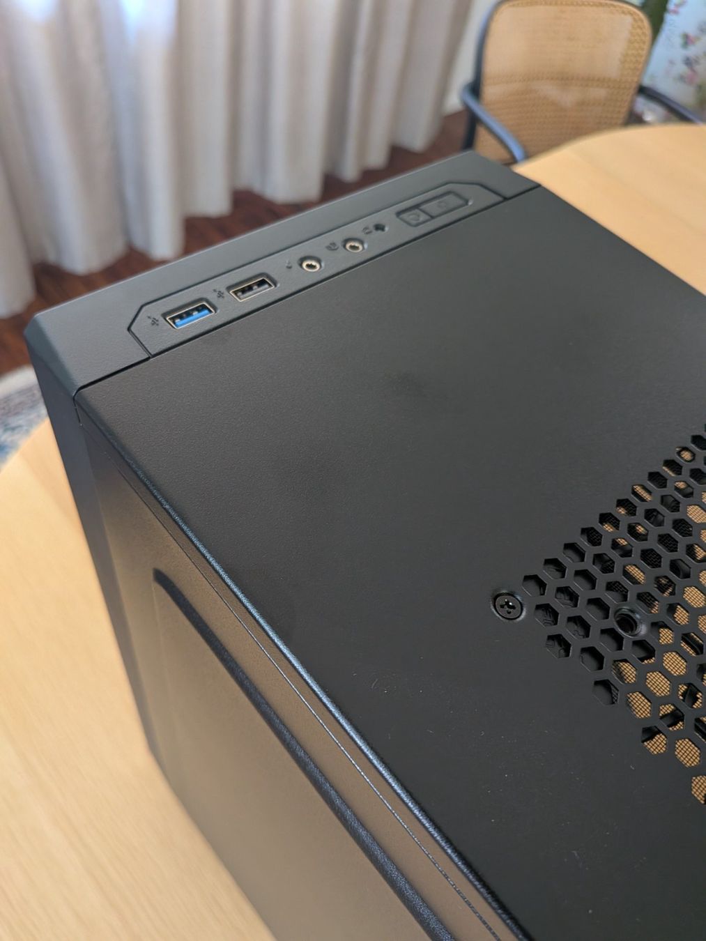 Intel PC: Desktop Computer, Intel Core i5-9400F 16GB RTX 3060 Ti, 1TB – Usato da Wettingen venduto da Lata2012 4