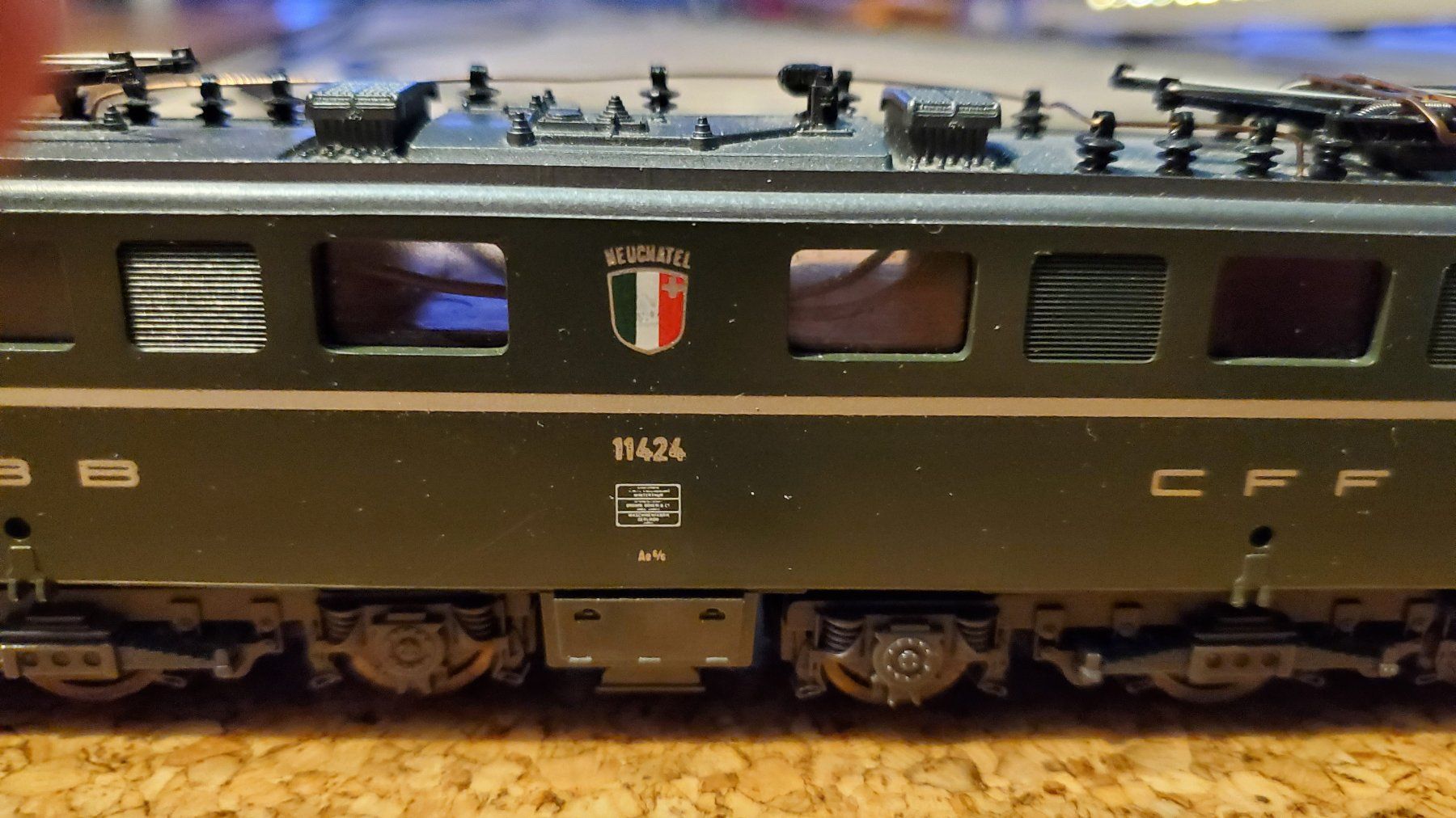 Lima Modellini di ferrovie: Lima Ae 6/6 H0 DC NEUCHATEL – Usato da Courtaman venduto da Silb 2