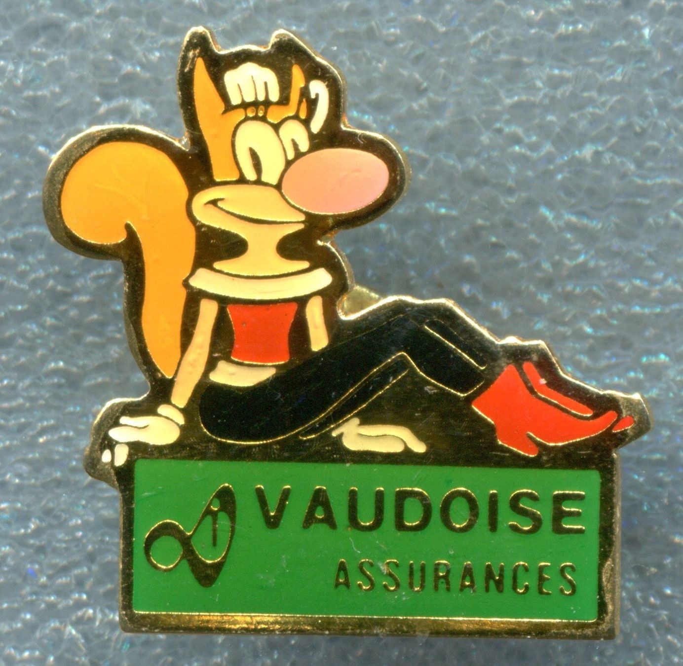 Placchette & Badge: VAUDOISE  Versicherung – Usato da Winterthur venduto da Sammleroase