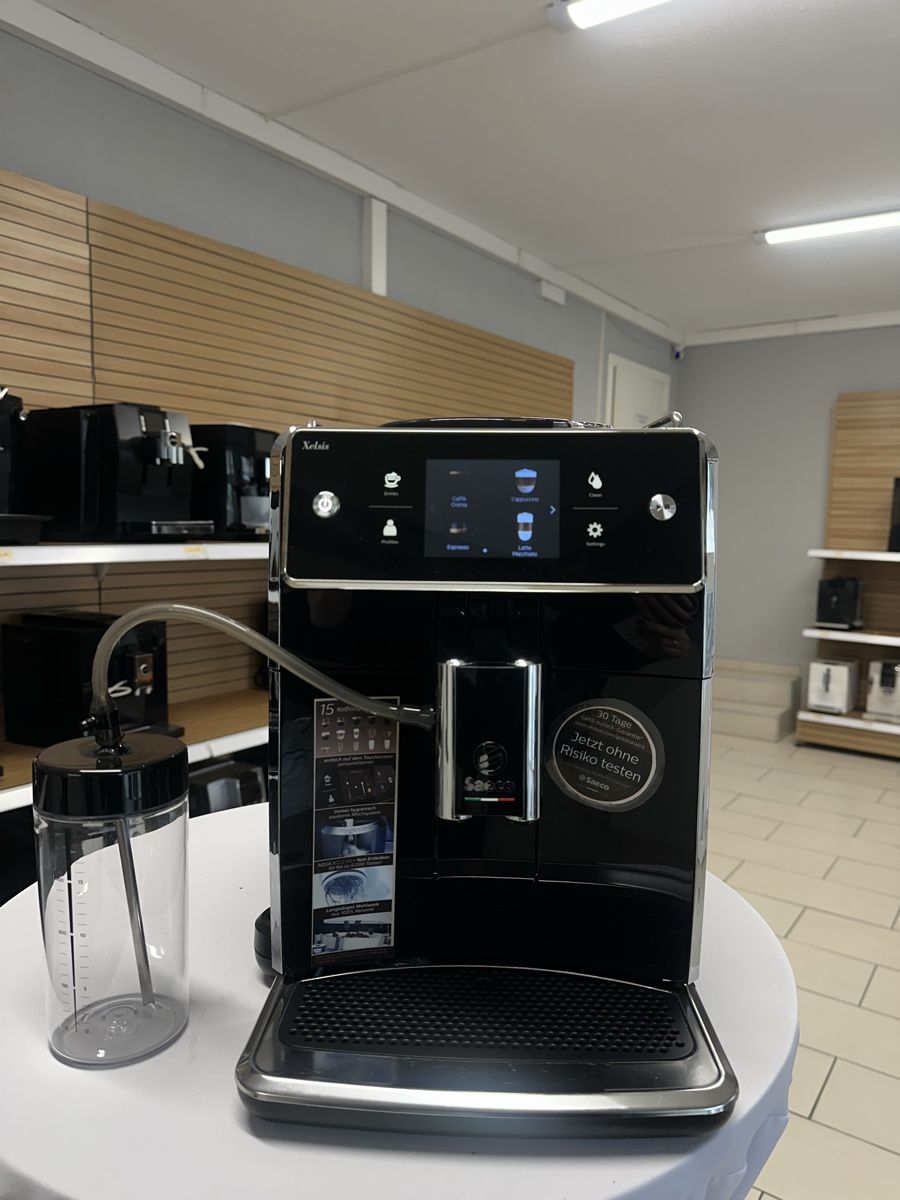 Saeco Macchine per caffè & Macchine per espresso: SAECO XELSIS – Usato da Gränichen venduto da Luma.KaffeeMaschinen 4