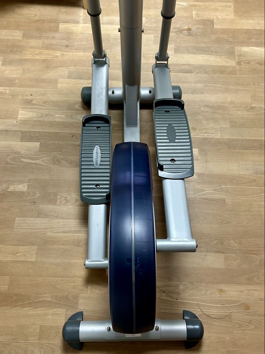 Tunturi Hometrainer: TUNTURI Crosstrainer – Usato da Immensee venduto da lau_7lts 1