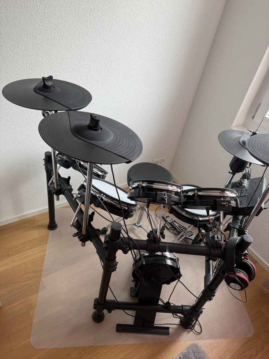 Thomann Strumenti musicali: Schlagzeug Millenium MPS-850 E-Drum Set – Usato da Pfaffnau venduto da Liz6264 4