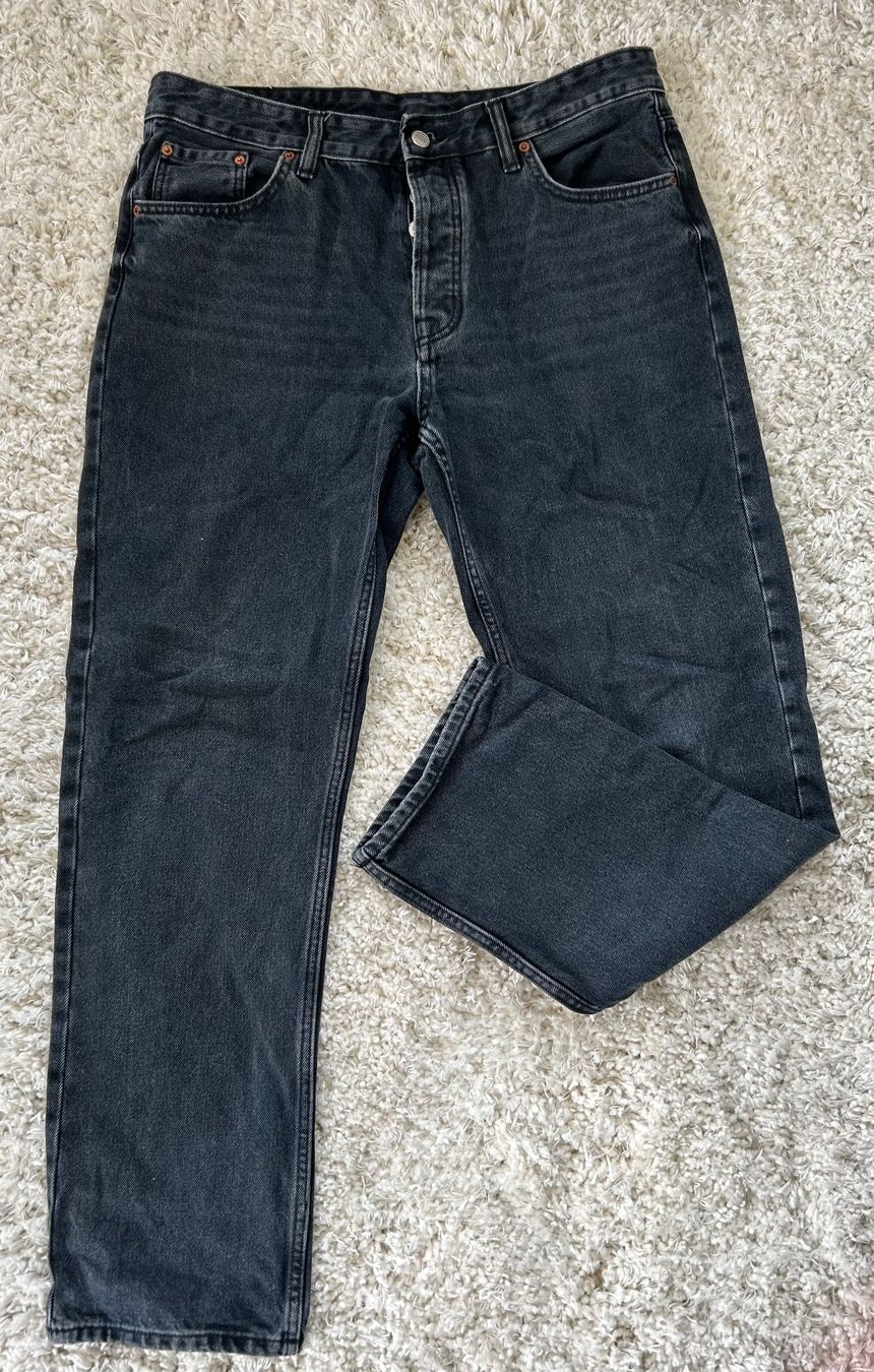 Jeans: Schwarze Jeans – Gebraucht aus Künten von scoobydoo1312