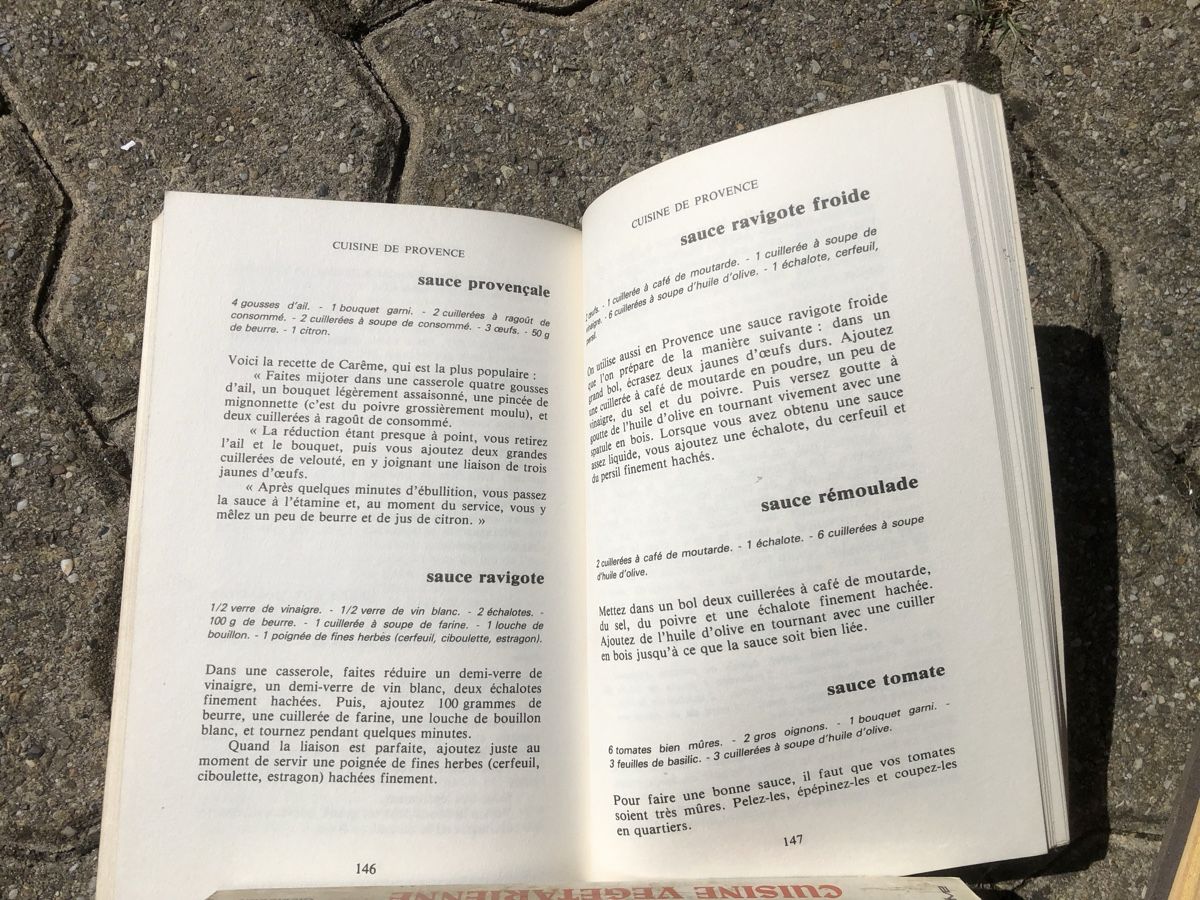 Libri: Divers livres de Cuisine – Usato da Sierre venduto da Erjou 2
