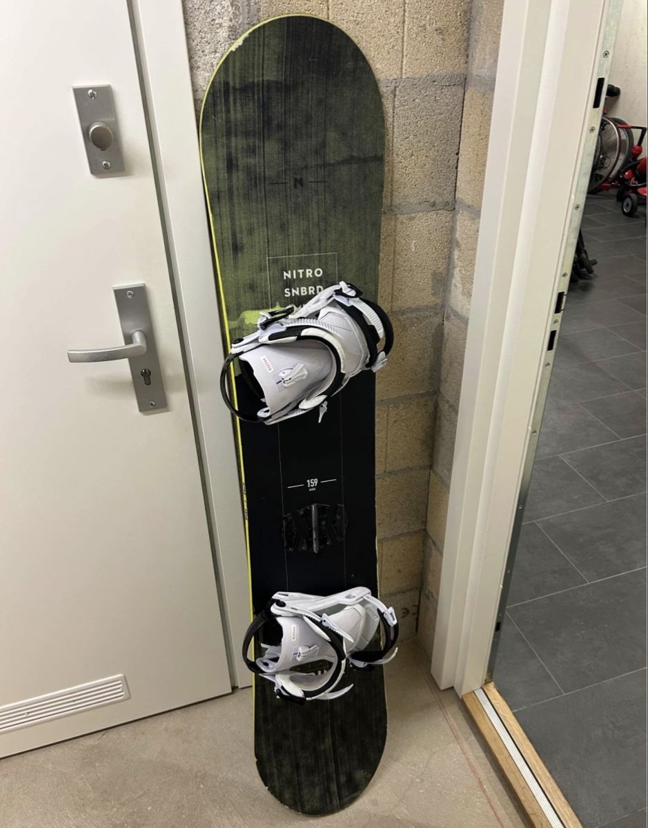Snowboard Nitro Boards: Snowboard NITRO – D'occasion à Villars-le-Terroir par ale_c79d